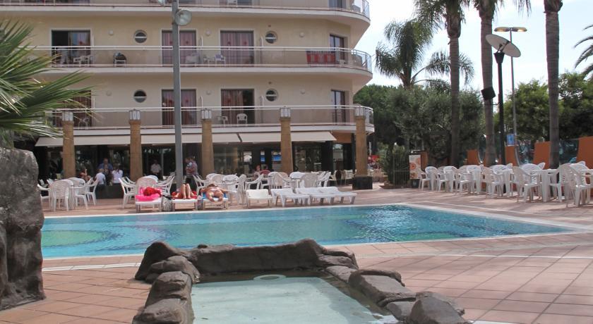 Hotel Reymar Малграт де Мар Екстериор снимка